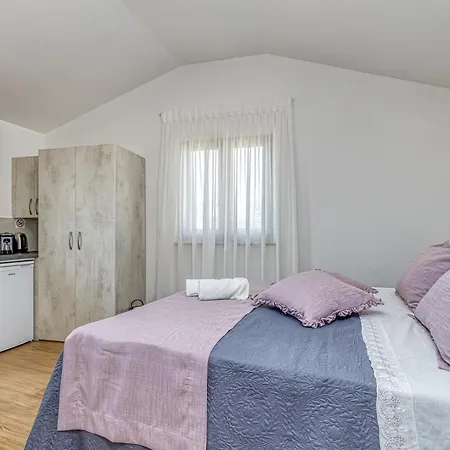 Nilda Guest house Musalez